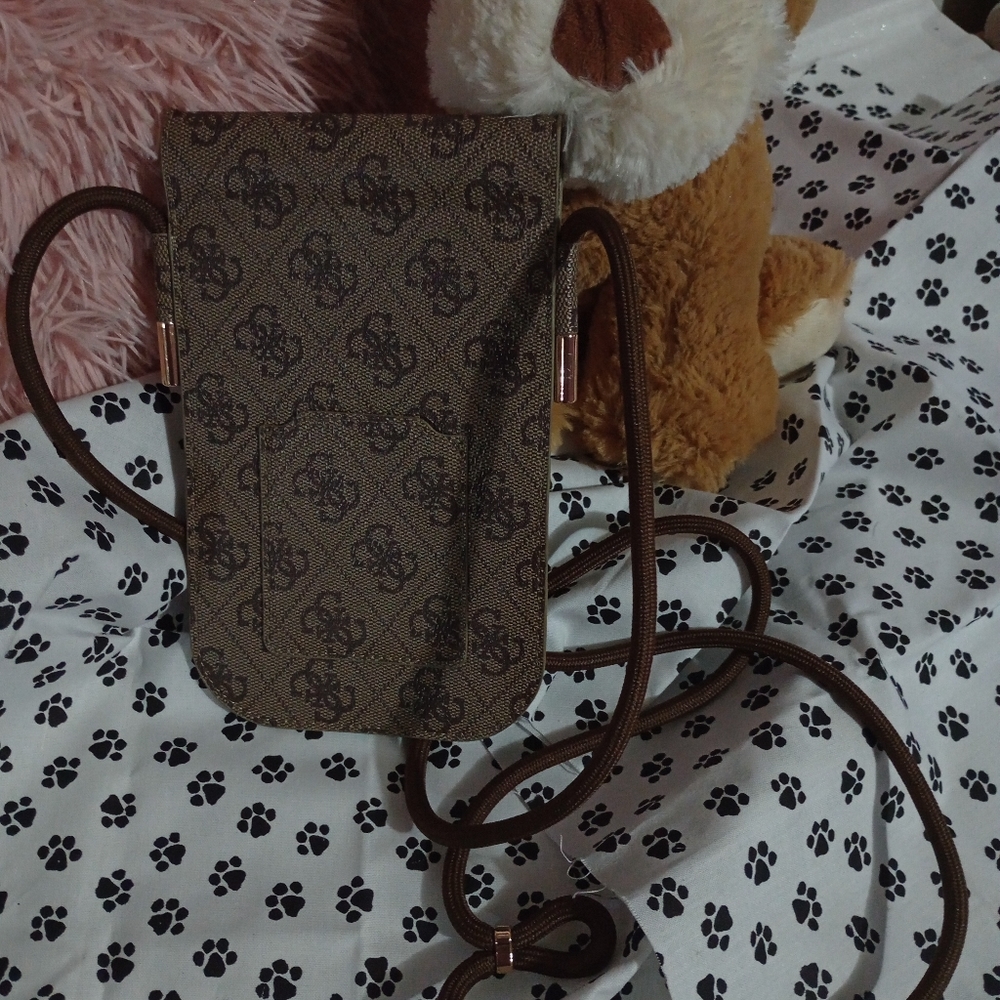 Guess purse